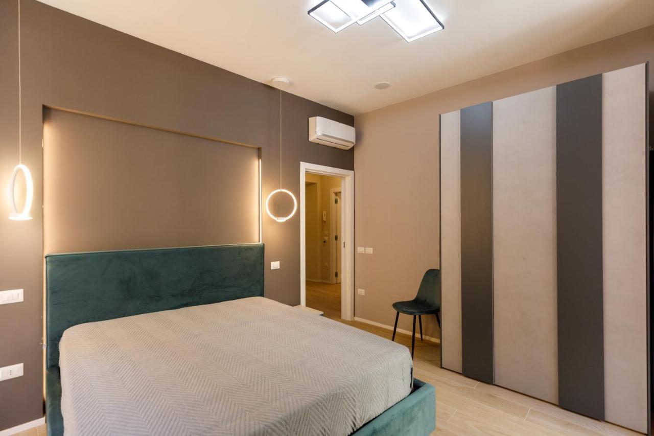 Seven Winds Suite Naples Extérieur photo