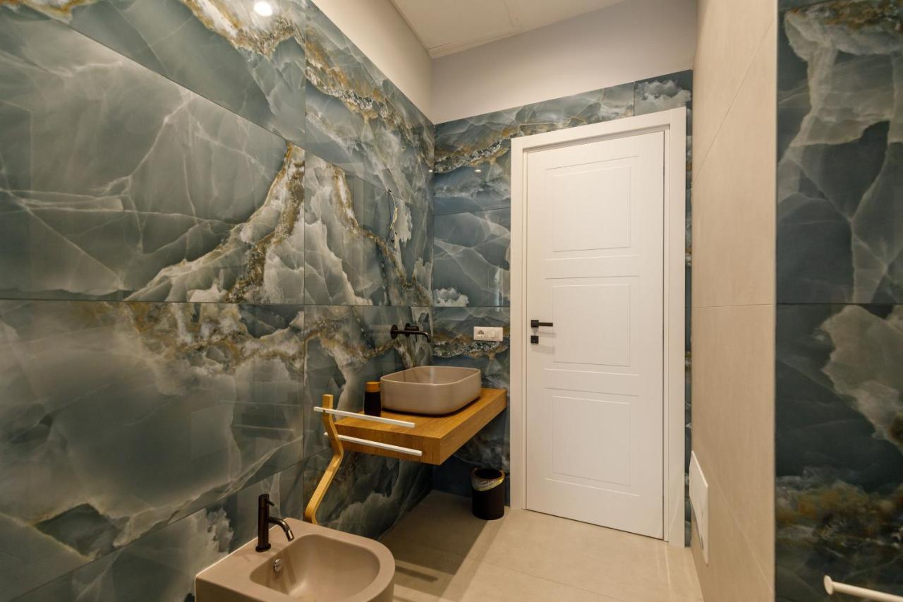 Seven Winds Suite Naples Extérieur photo