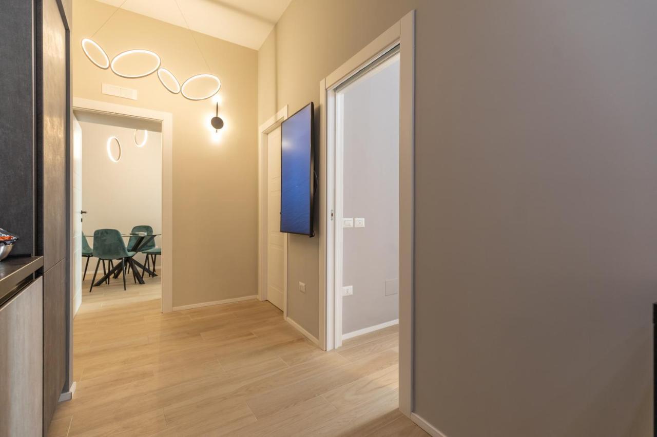 Seven Winds Suite Naples Extérieur photo